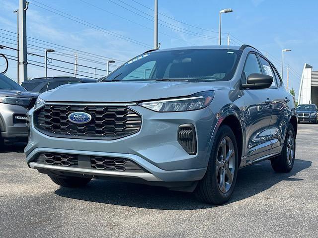 used 2023 Ford Escape car, priced at $25,789