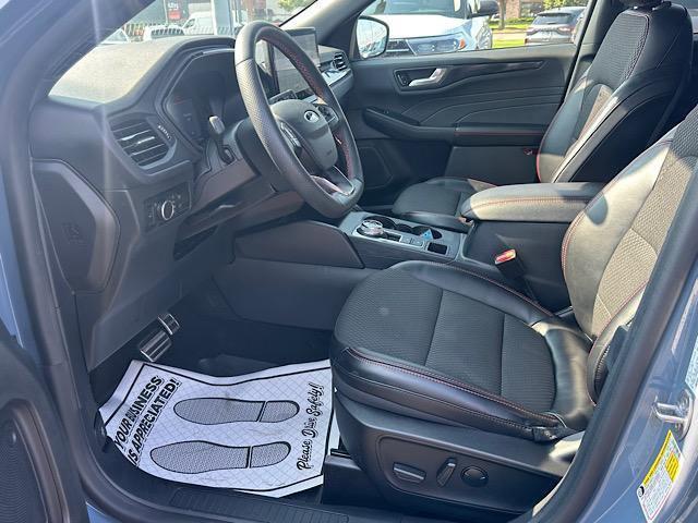 used 2023 Ford Escape car, priced at $25,789