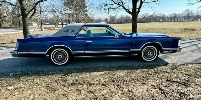 used 1977 Lincoln Continental car, priced at $32,859
