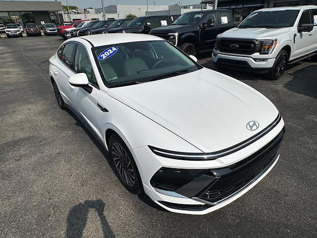 used 2024 Hyundai Sonata Hybrid car, priced at $25,908