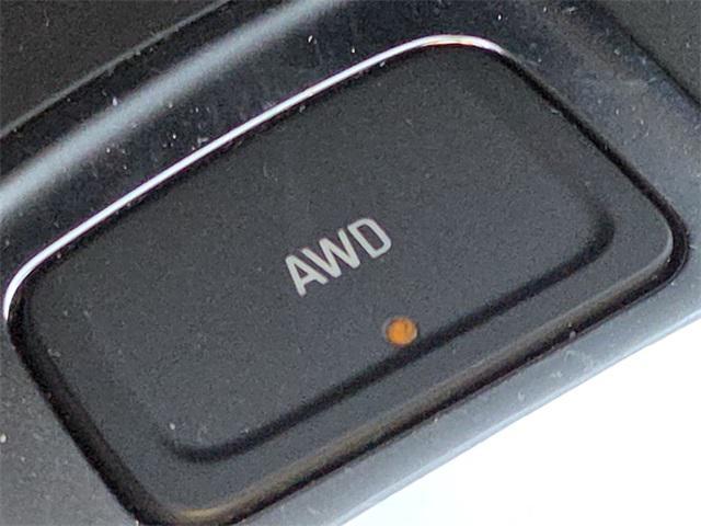 used 2024 Chevrolet Equinox car, priced at $22,302