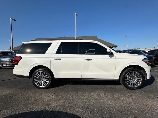 used 2022 Ford Expedition car, priced at $57,386