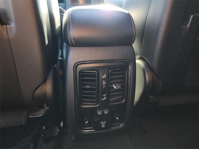 used 2015 Jeep Grand Cherokee car, priced at $13,848