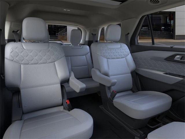 new 2025 Ford Explorer car, priced at $58,998