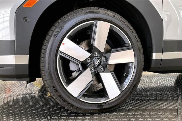 new 2024 Hyundai Santa Fe car, priced at $43,903