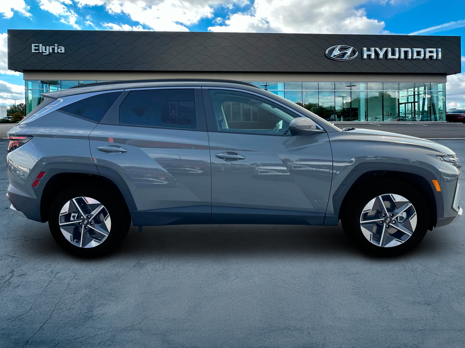 new 2025 Hyundai Tucson car, priced at $34,115