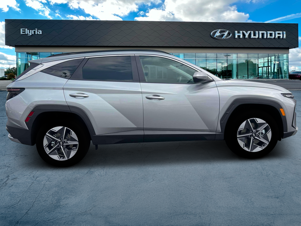 new 2025 Hyundai Tucson Hybrid car, priced at $38,380