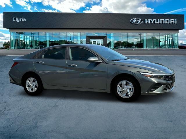 new 2025 Hyundai Elantra car, priced at $21,916