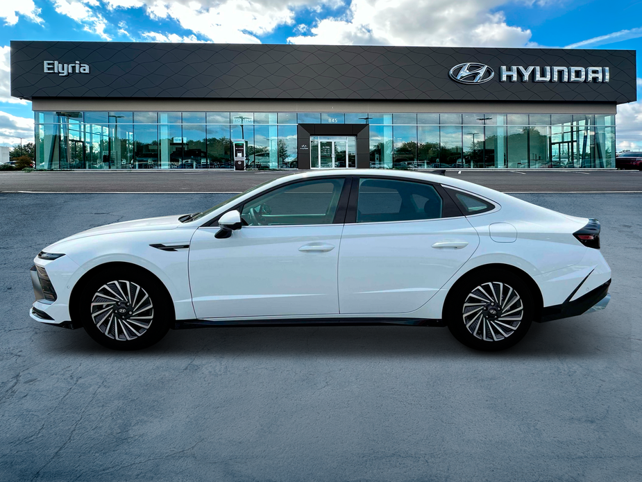 new 2025 Hyundai Sonata Hybrid car, priced at $39,700