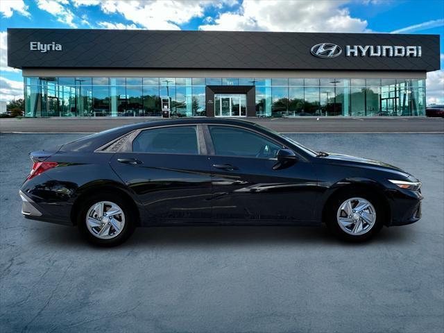 new 2025 Hyundai Elantra car, priced at $22,233