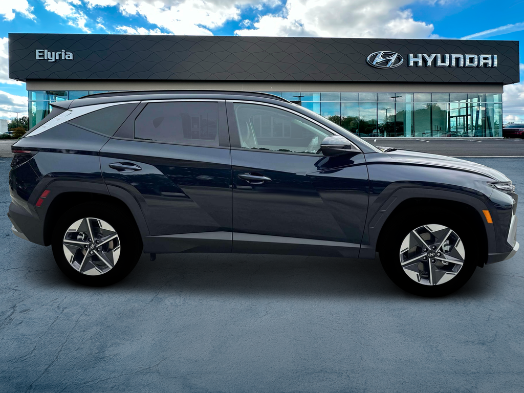 new 2025 Hyundai Tucson Hybrid car, priced at $38,405