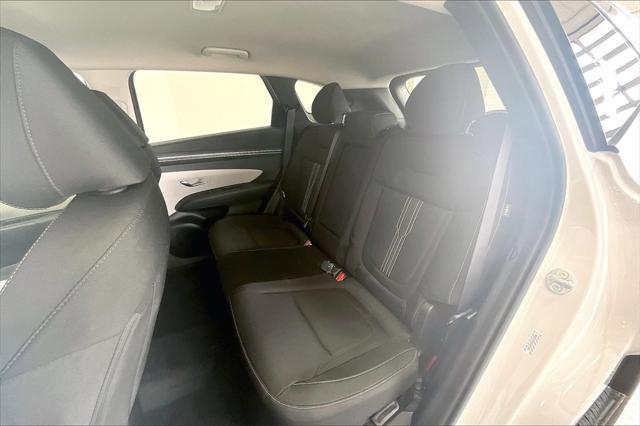 new 2024 Hyundai TUCSON Hybrid car, priced at $32,805