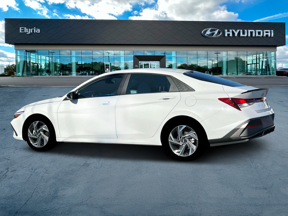 new 2025 Hyundai Elantra car, priced at $25,220