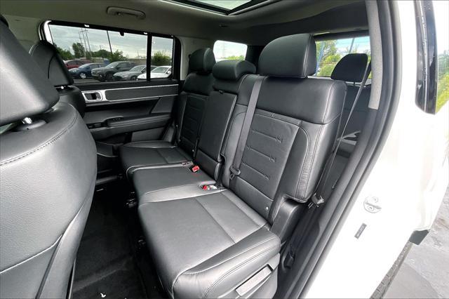 new 2024 Hyundai Santa Fe car, priced at $43,996