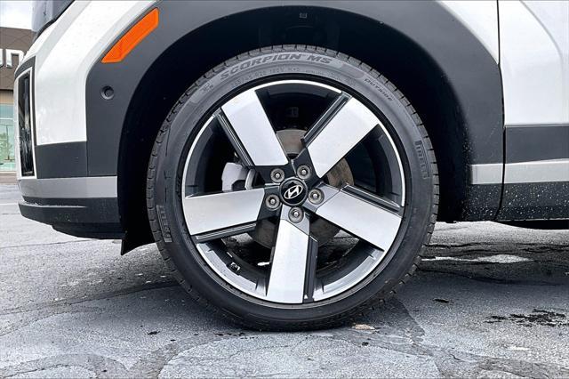 new 2024 Hyundai Santa Fe car, priced at $43,996