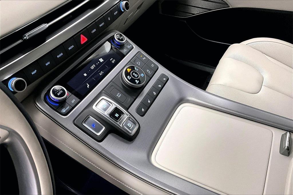 used 2023 Hyundai Palisade car, priced at $38,200