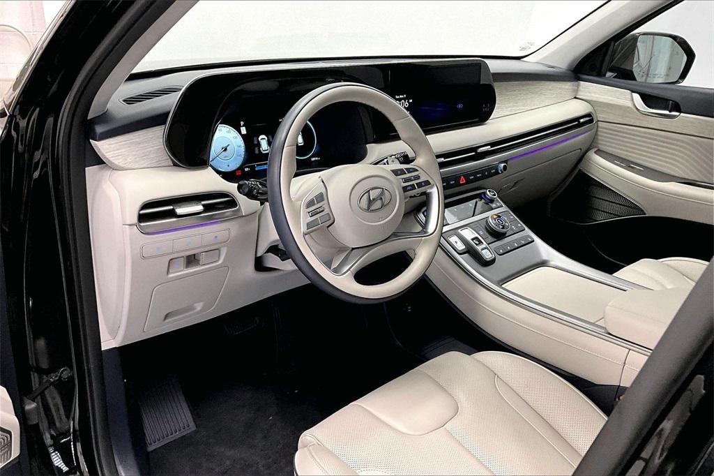 used 2023 Hyundai Palisade car, priced at $38,200