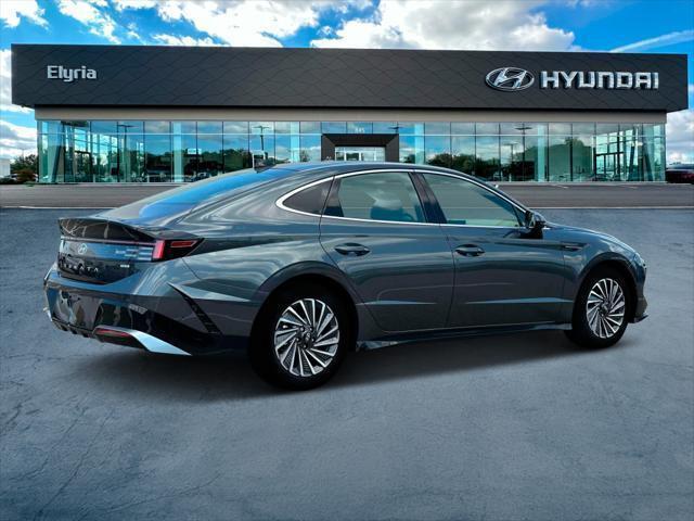 new 2025 Hyundai Sonata Hybrid car, priced at $36,922