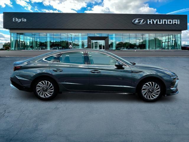 new 2025 Hyundai Sonata Hybrid car, priced at $36,922
