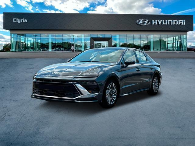 new 2025 Hyundai Sonata Hybrid car, priced at $37,422