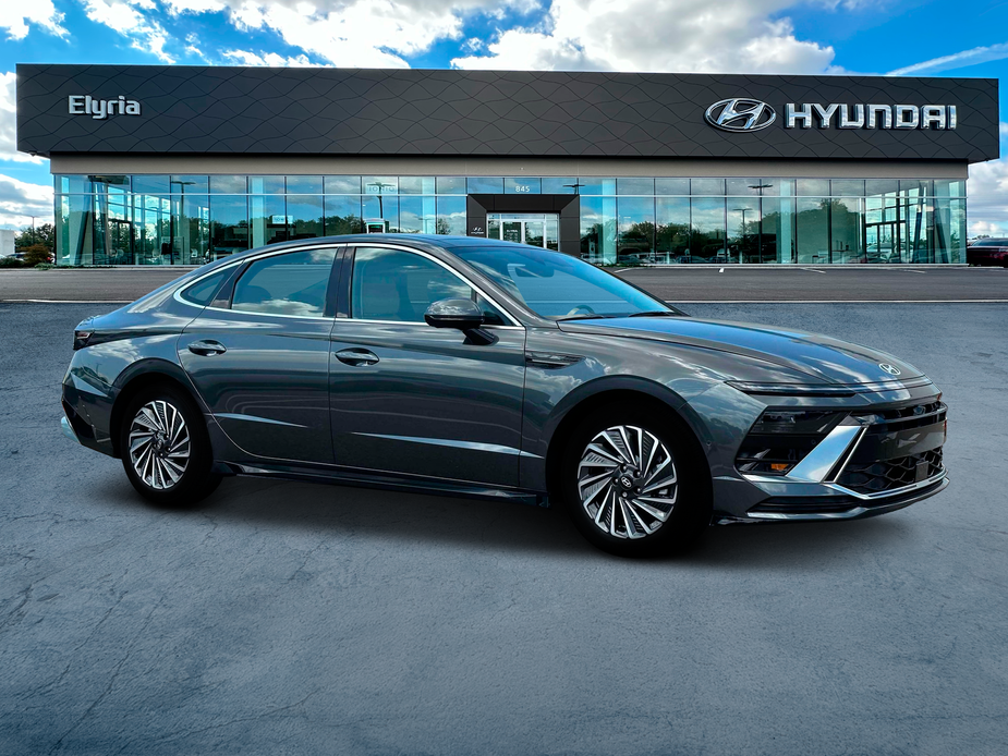 new 2025 Hyundai Sonata Hybrid car, priced at $39,230