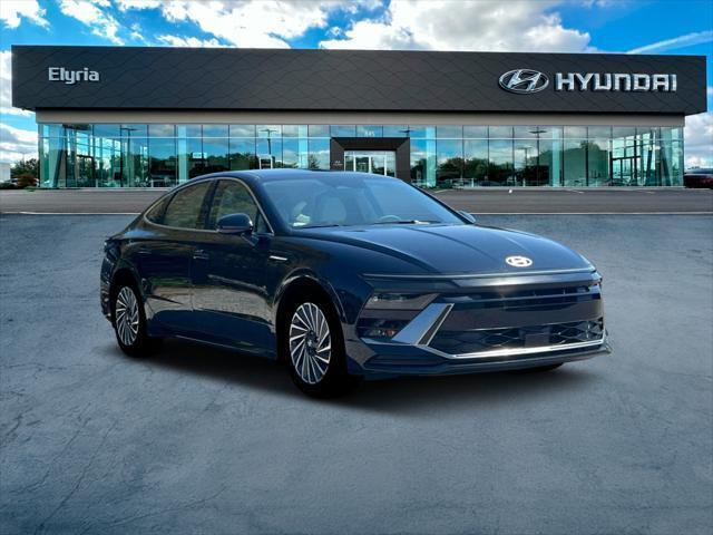 new 2025 Hyundai Sonata Hybrid car, priced at $30,517