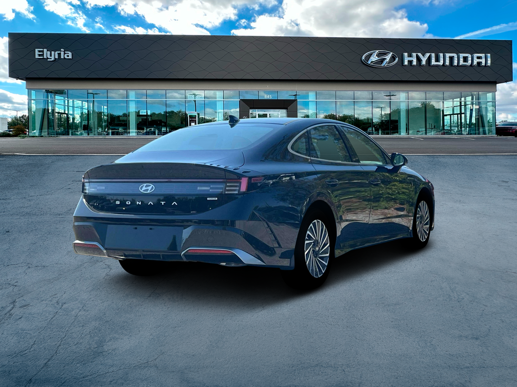 new 2025 Hyundai Sonata Hybrid car, priced at $32,690