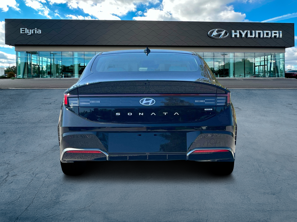 new 2025 Hyundai Sonata Hybrid car, priced at $32,690