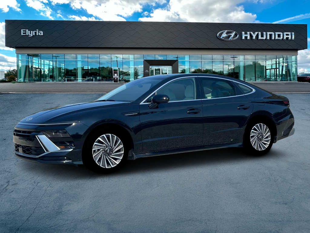 new 2025 Hyundai Sonata Hybrid car, priced at $32,690