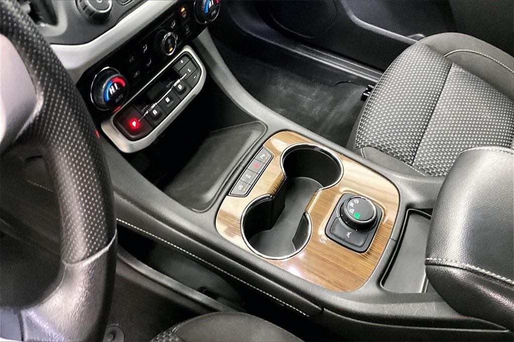 used 2021 GMC Acadia car, priced at $18,124