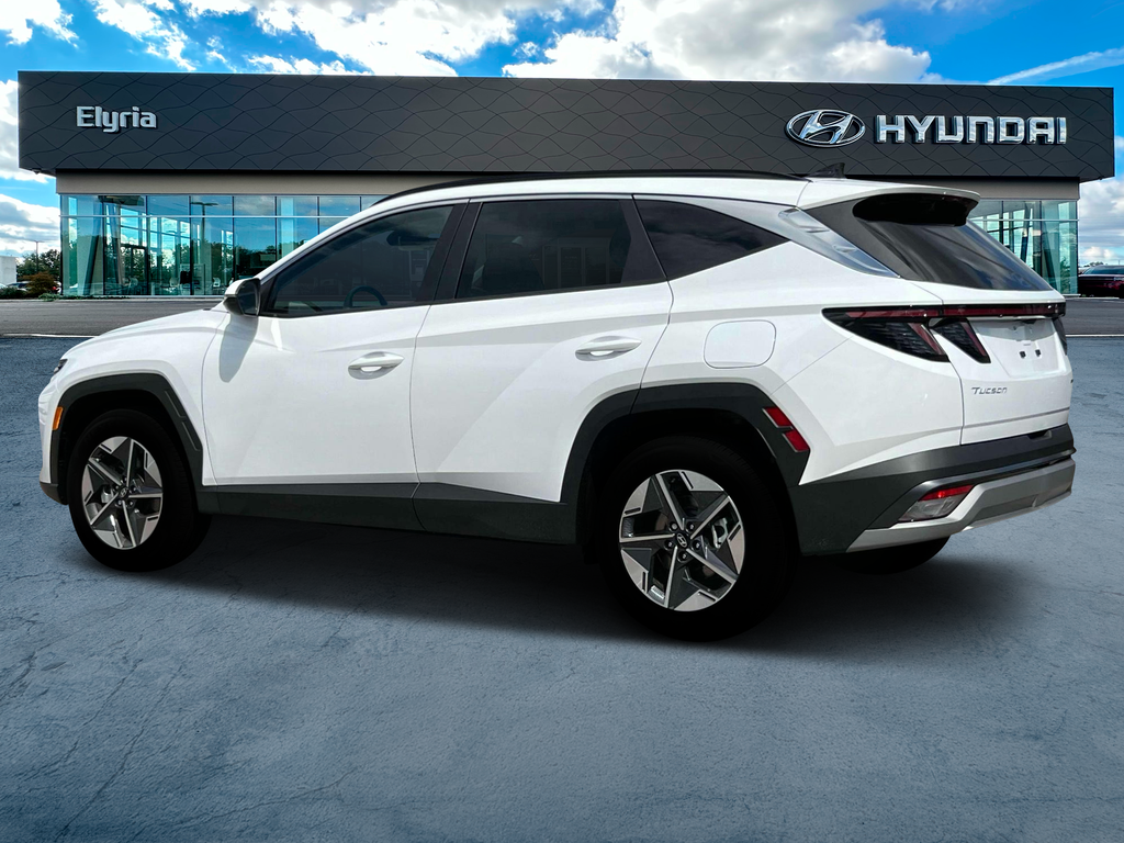 new 2025 Hyundai Tucson Hybrid car, priced at $38,905