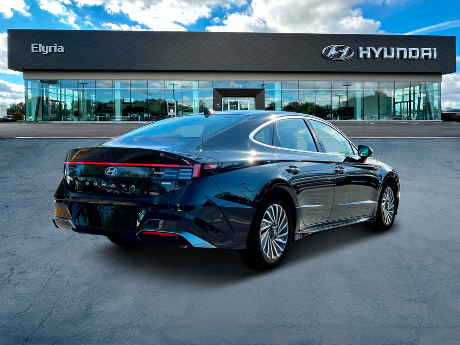 new 2025 Hyundai Sonata Hybrid car, priced at $39,160