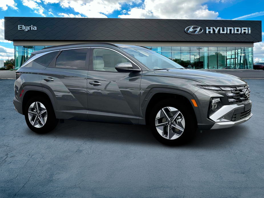 new 2025 Hyundai Tucson Hybrid car, priced at $38,200