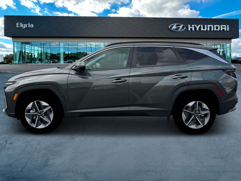 new 2025 Hyundai Tucson Hybrid car, priced at $38,200