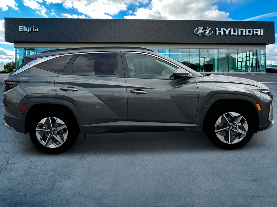 new 2025 Hyundai Tucson Hybrid car, priced at $38,200