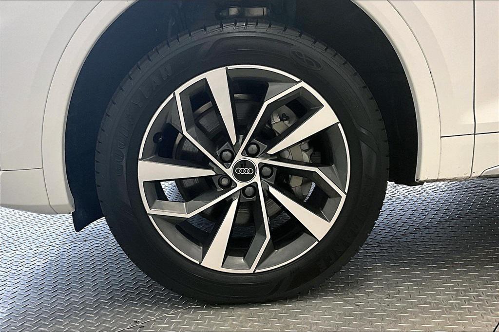 used 2024 Audi Q5 car, priced at $27,859