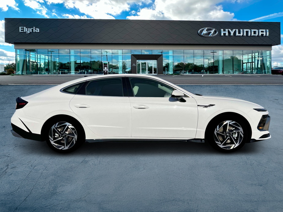 new 2025 Hyundai Sonata car, priced at $32,960