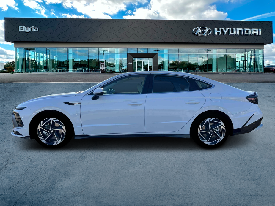 new 2025 Hyundai Sonata car, priced at $32,960