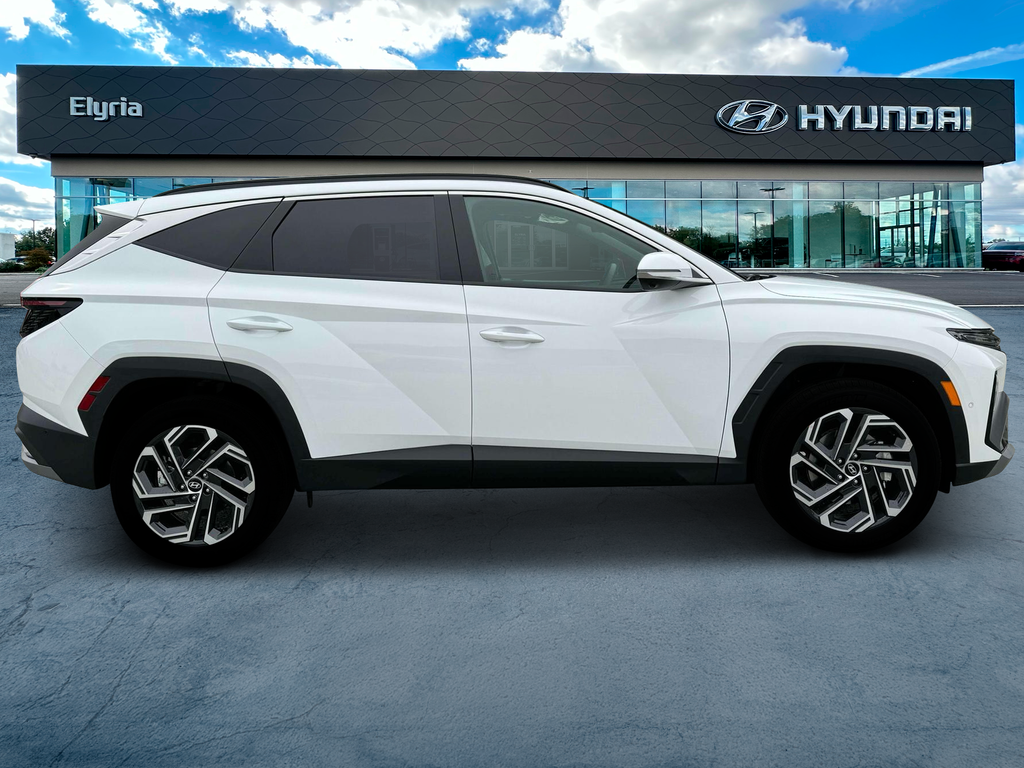 new 2025 Hyundai Tucson car, priced at $41,025