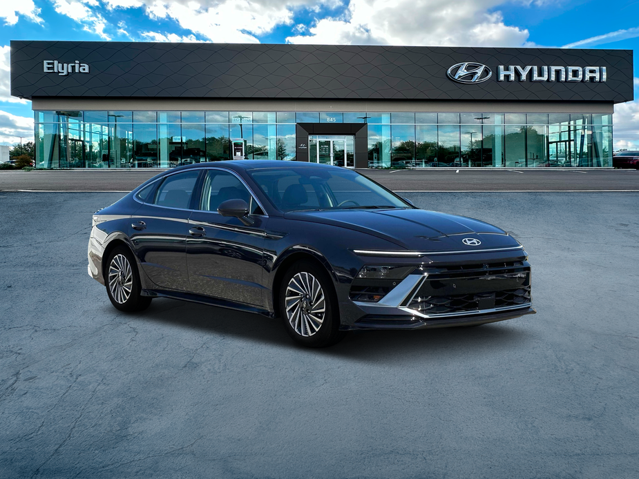 new 2025 Hyundai Sonata Hybrid car, priced at $39,140