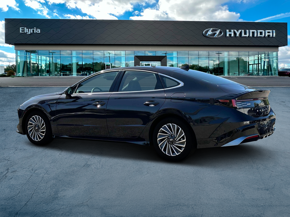 new 2025 Hyundai Sonata Hybrid car, priced at $39,140