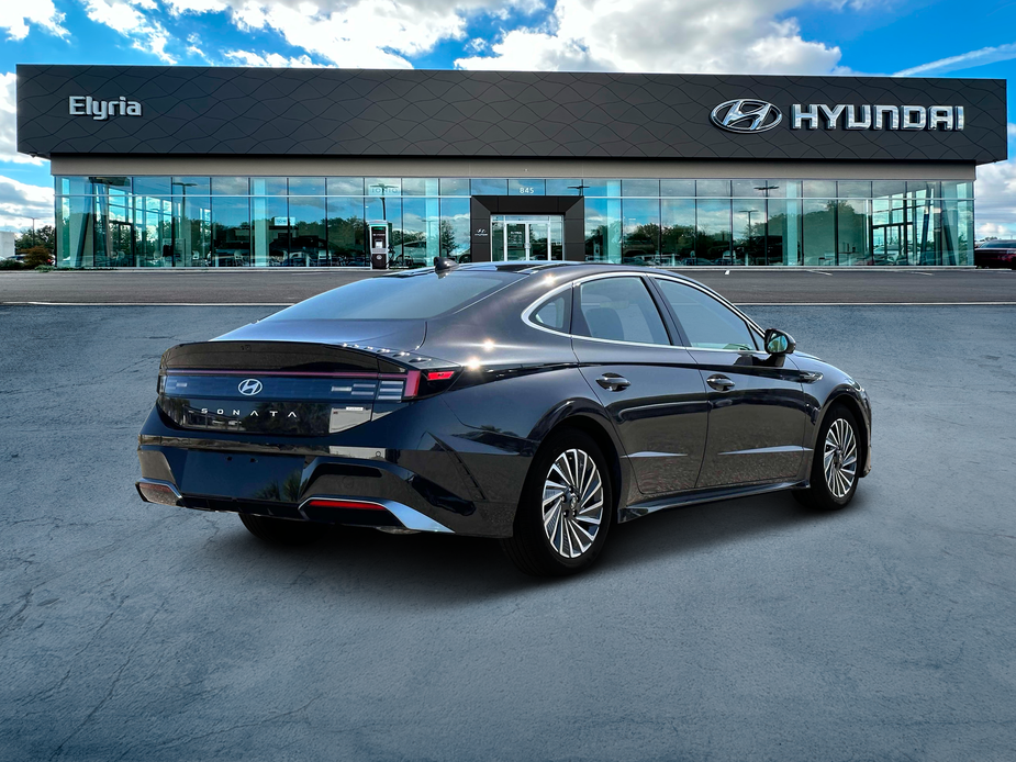 new 2025 Hyundai Sonata Hybrid car, priced at $39,140