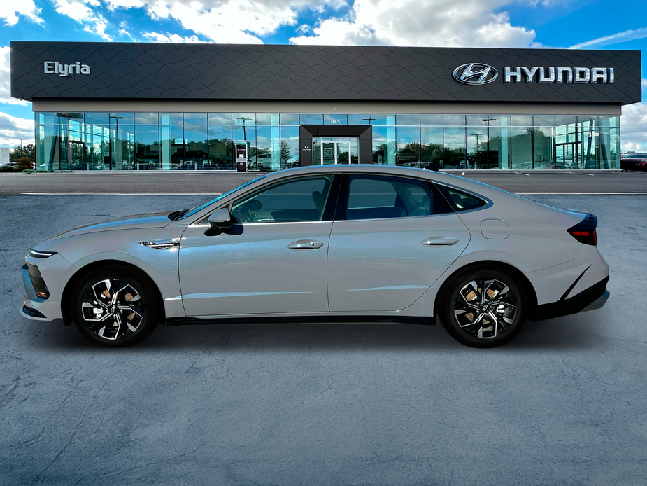 new 2025 Hyundai Sonata car, priced at $30,940