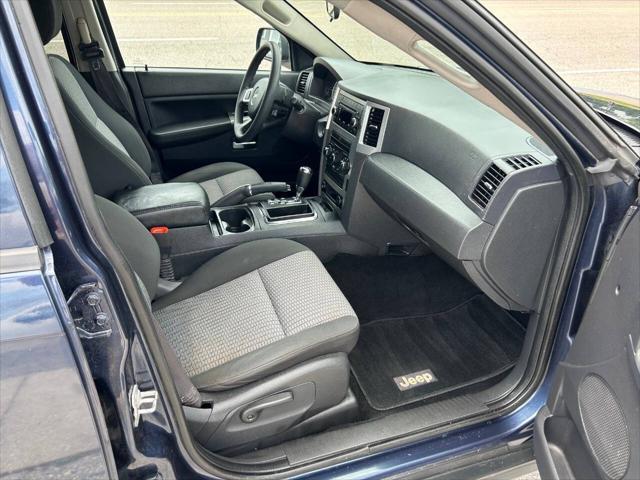 used 2009 Jeep Grand Cherokee car, priced at $5,995