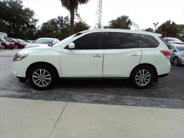 used 2014 Nissan Pathfinder car, priced at $7,995