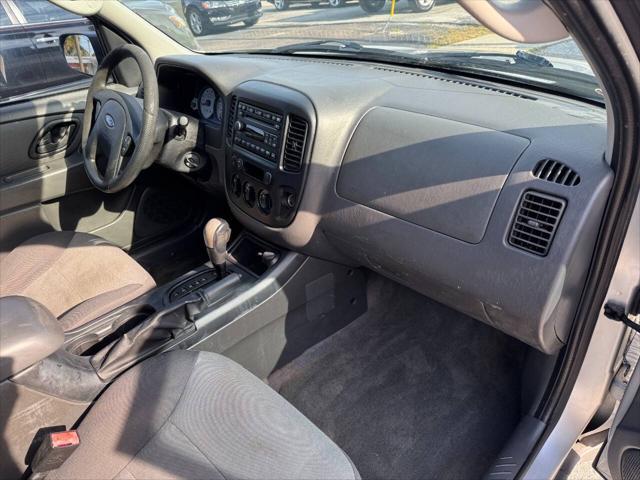 used 2007 Ford Escape car, priced at $1,995