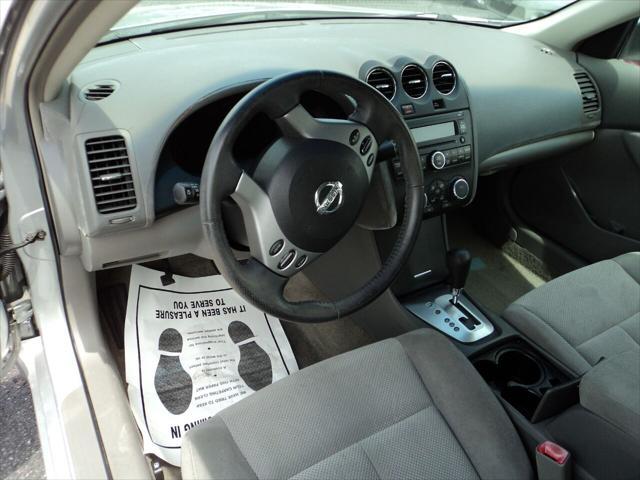 used 2007 Nissan Altima car, priced at $5,995