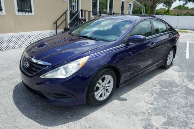 used 2014 Hyundai Sonata car, priced at $7,995