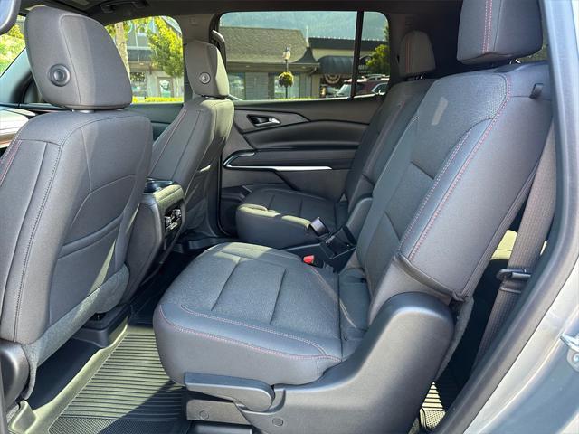 used 2024 Chevrolet Traverse car, priced at $42,990