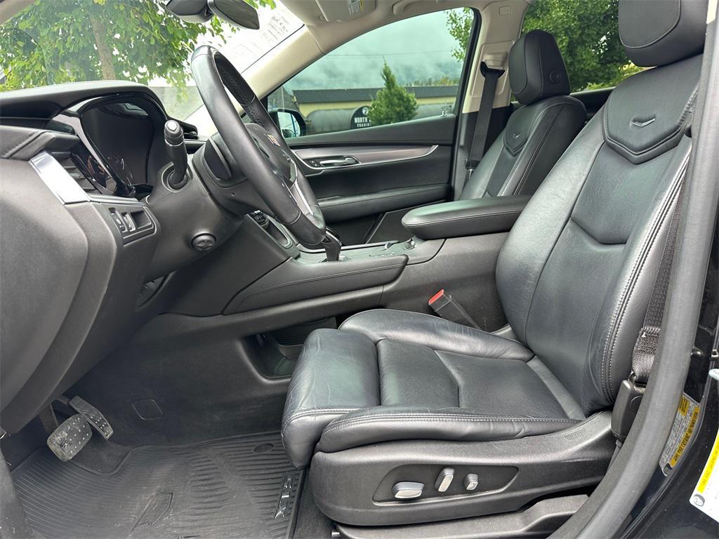 used 2017 Cadillac XT5 car, priced at $14,931